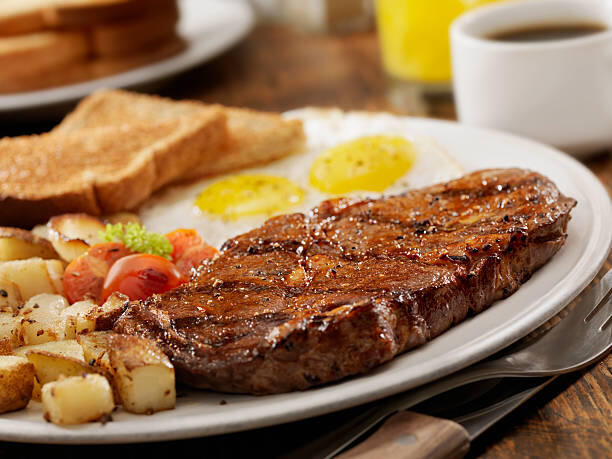 Steak. Eggs & Hash Browns